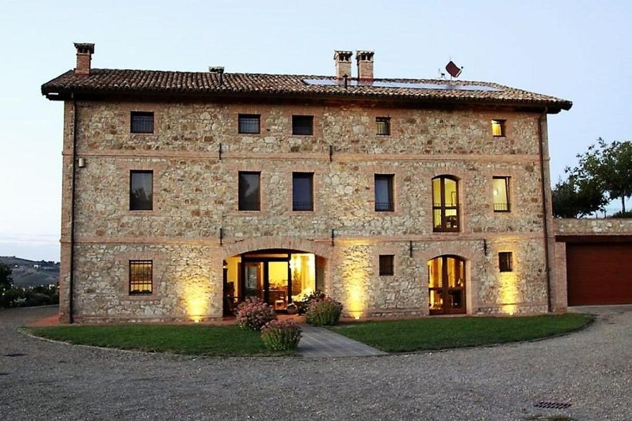 Marano sul Panaro Agriturismo Podere Prasiano מראה חיצוני תמונה